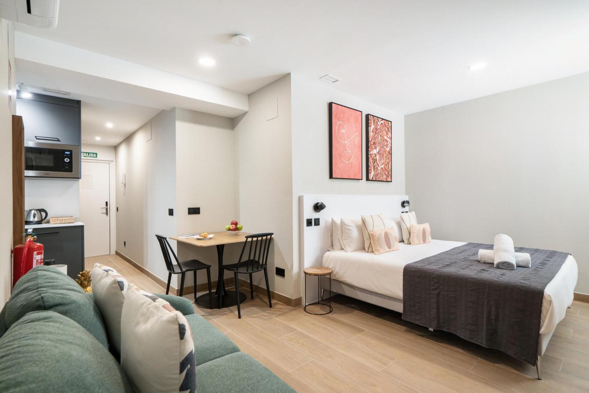 Dobo Madrid Cabrera Apartment Luaran gambar