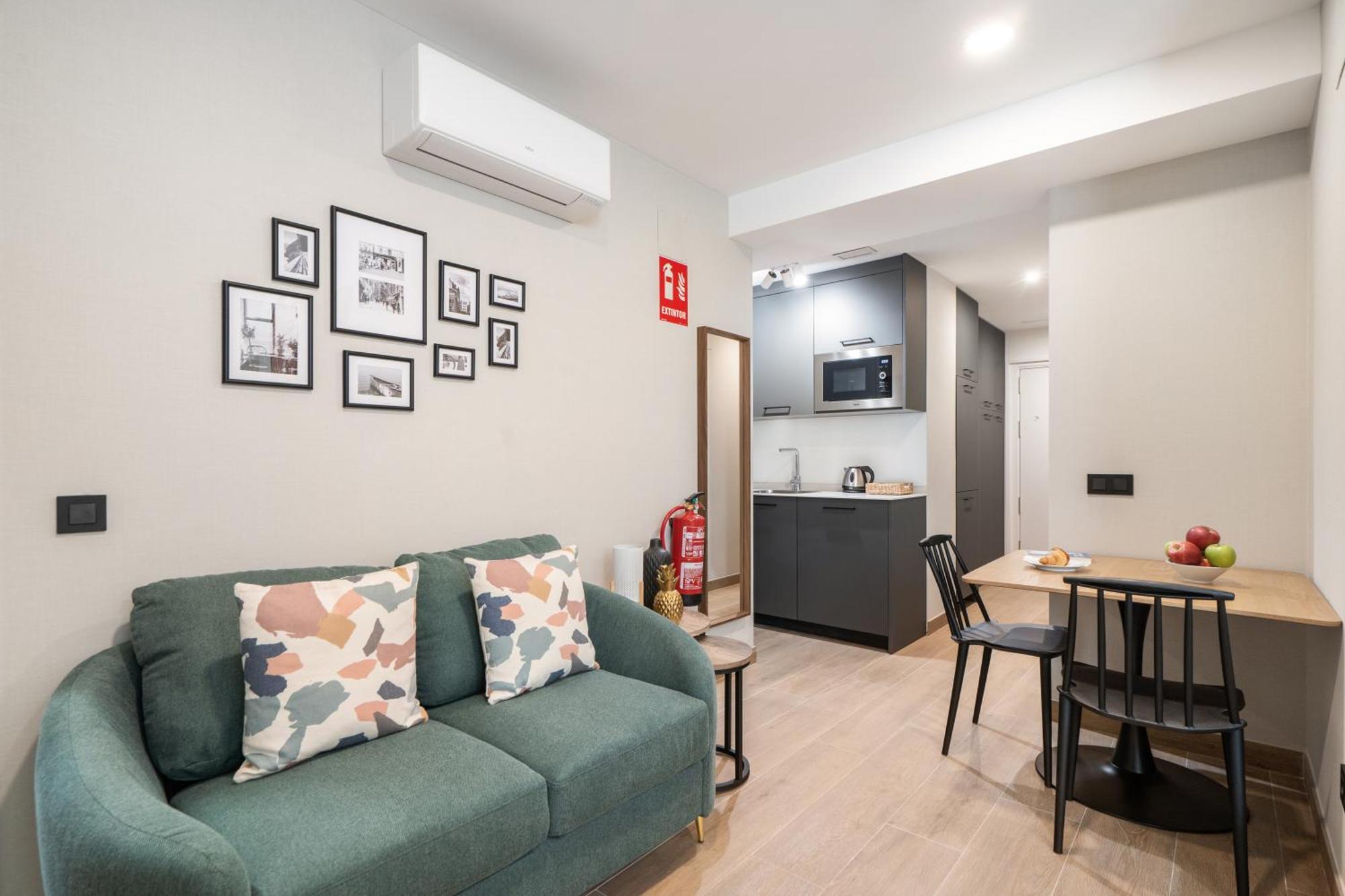 Dobo Madrid Cabrera Apartment Luaran gambar