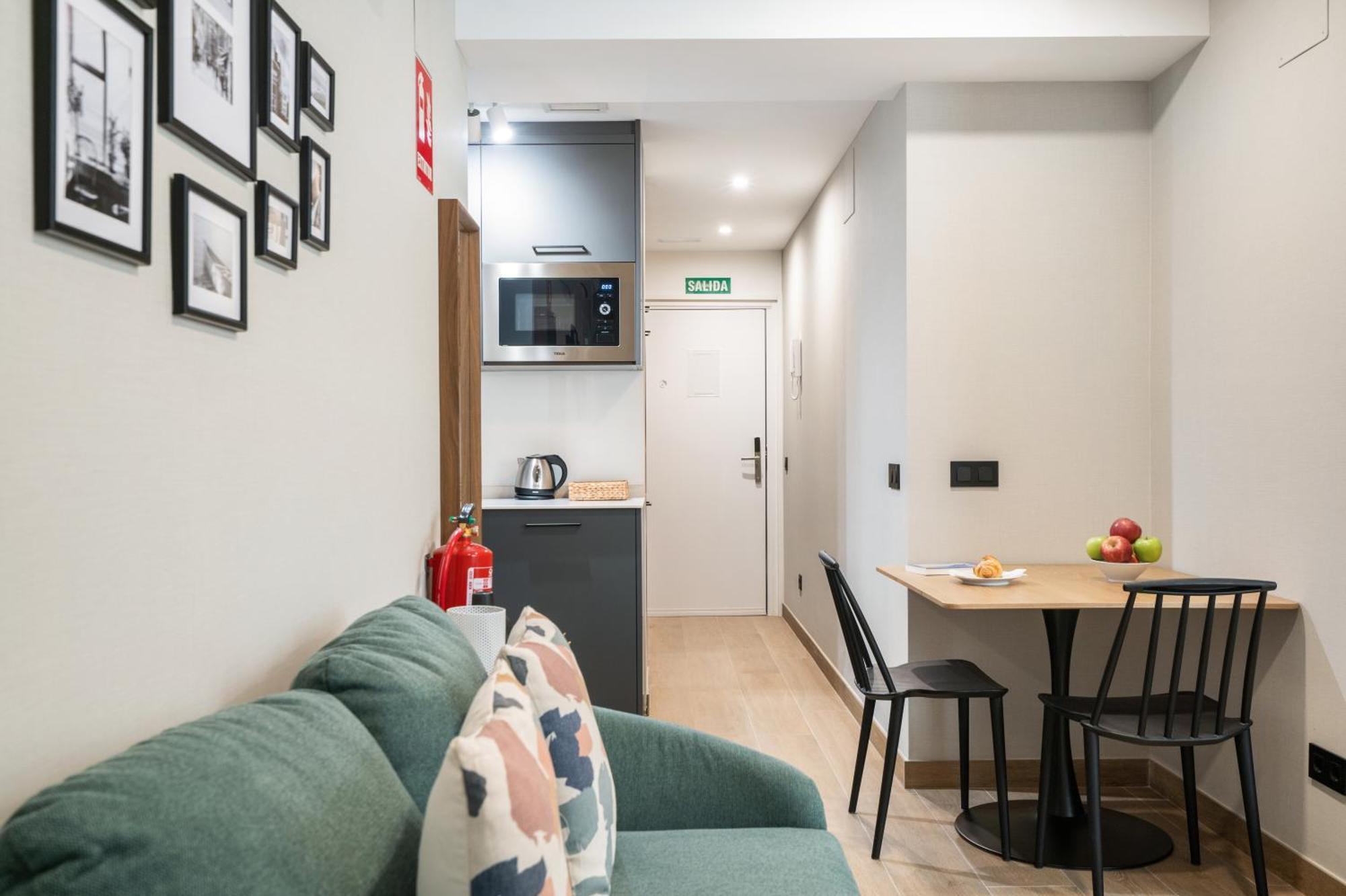 Dobo Madrid Cabrera Apartment Bilik gambar